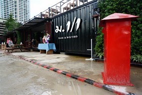 ม.1/1 Bar & Bistro