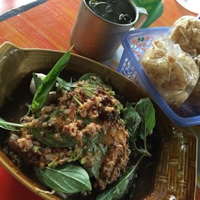 ก๋วยเตี๋ยวเรือสมใจ