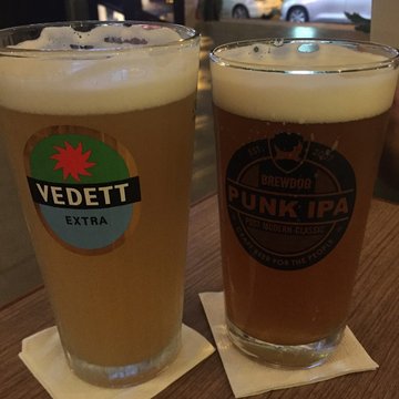 Vedett Extra White กับ Brewdog Punk IPA