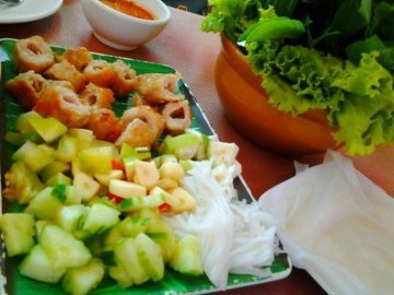 แหนมเนือง