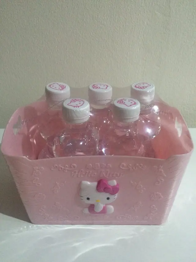 น้ำแร่ hello kitty