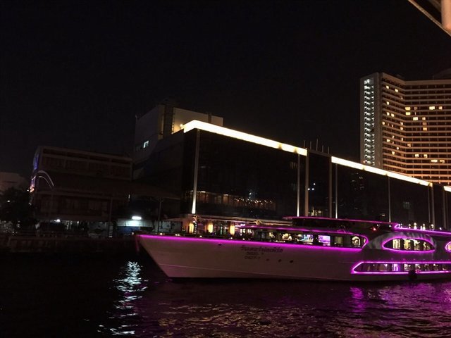 บรรยากาศโดยภาพรวม