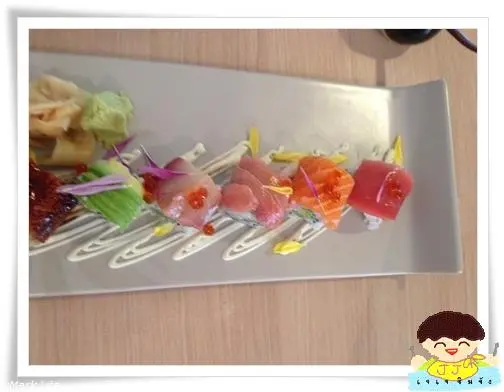 เรนโบว์ โรล