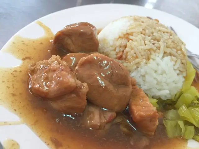 ข้าวหมูตุ๋น