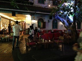 Molly Bar (มอลลี่บาร์)