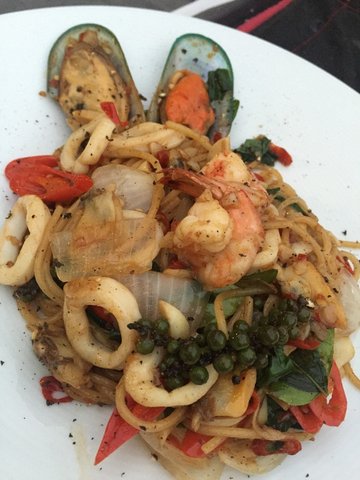 สปาเก็ตตี้ขี้เมาทะเล