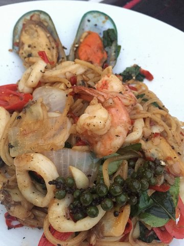 สปาเก็ตตี้ขี้เมาทะเล