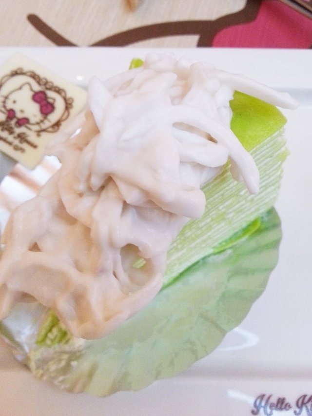 ราดซอสมะพร้าวลงไป