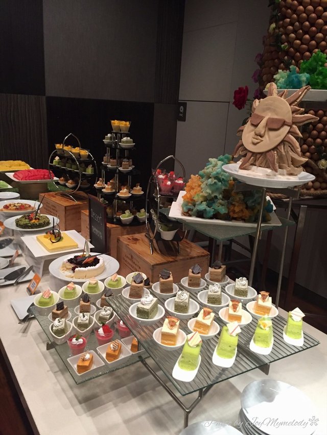 มาแวะจุดแรกเลยค่ะ