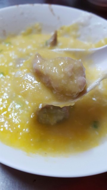 โจ๊กหมูใส่ไข่