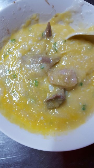 โจ๊กหมูใส่ไข่