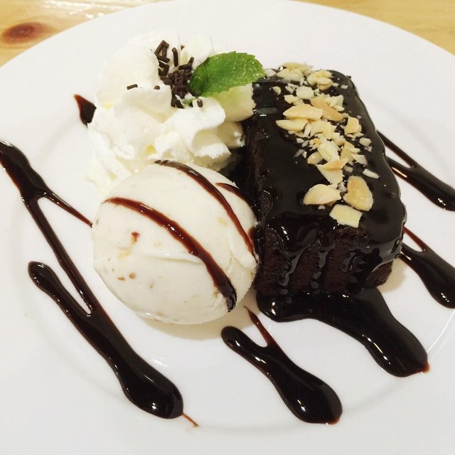 บราวนี่+ไอศครีม