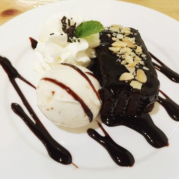 บราวนี่+ไอศครีม