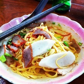 บะหมี่เจ๊เน้ย (เต็งย่งกวง)