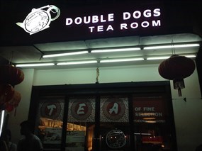 Double Dogs Tea Room (ดับเบิ้ลด๊อก)