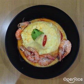 นิสิต "ต้าร์"