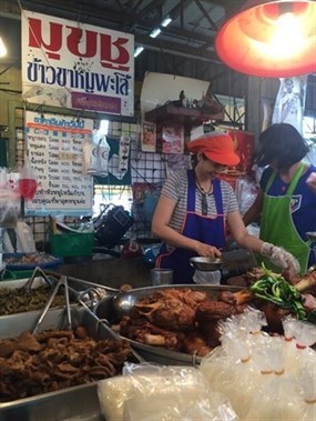 มุขชู ข้าวขาหมูพะโล้