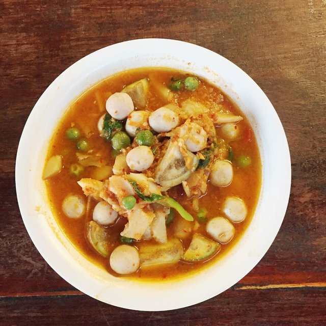 แกงป่าลูกชิ้นปลากราย