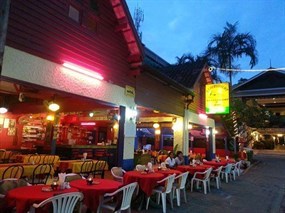 SCHLUSSLICHT Restaurant and Bar