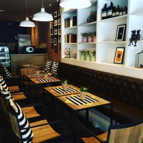 Golden Mango Cafe
