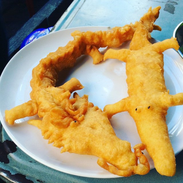 มังกรกับจระเข้