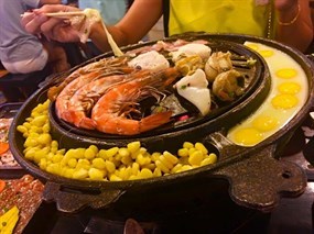 ซัมเกียบซัล by Lobster Bucket