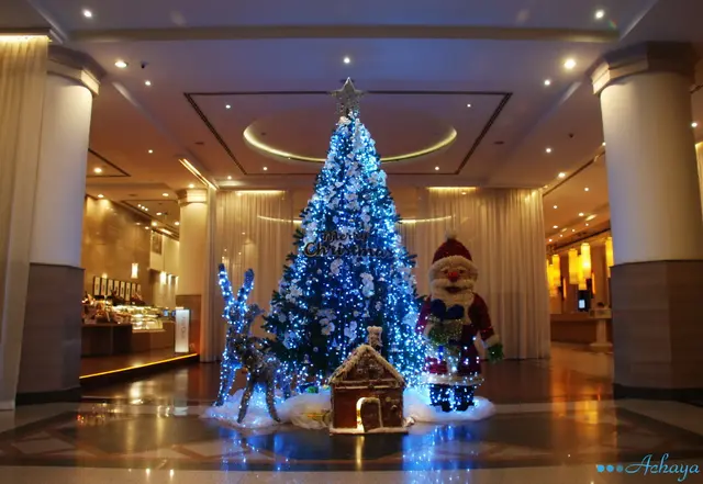 หน้า Lobby หน้าร้านอยู่ทางซ้ายค่ะ