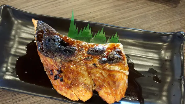 แซลมอนย่างซีอิ้ว