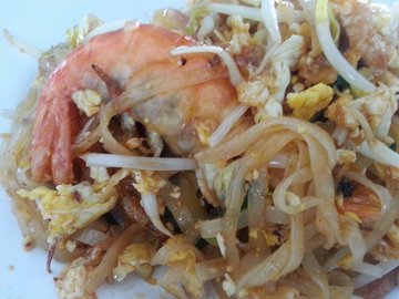 ผัดไทยกุ้งสด