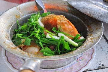 กุ้งอบวุ้นเส้น