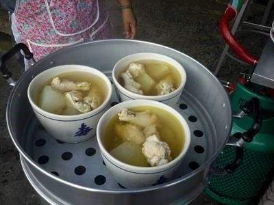 มนูนี้รับประกันความชุ่มคอ ไก่นุ่มๆตุ๋นกับฟักและซุปน้ำมะนาวดอง