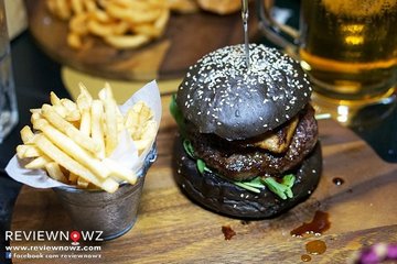 French foie gras burger