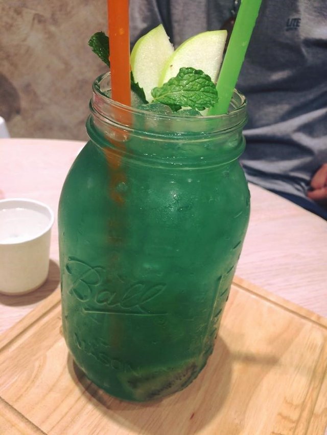 Apple Kiwi Mint Punch