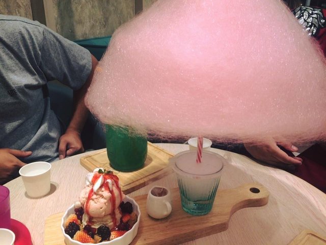 Cotton Candy Tree Strawberry