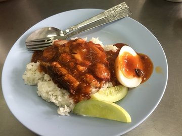 ข้าวหมูแดงหมูกรอบ