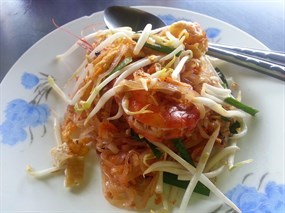 เจ๊แตนผัดไทยกุ้งแม่น้ำ
