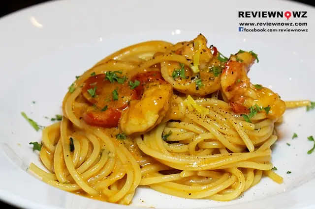 Spaghetti with Lobster sauce