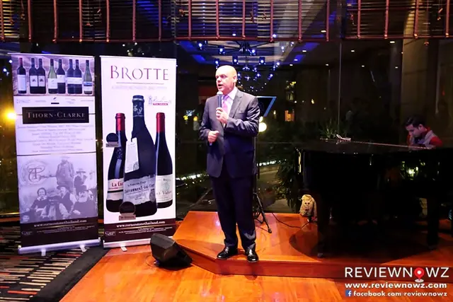 Mr. Douglas Glen ผู้จัดการทั่วไปโรงแรม แลนด์มาร์ค กรุงเทพ กล่าวเปิดงาน