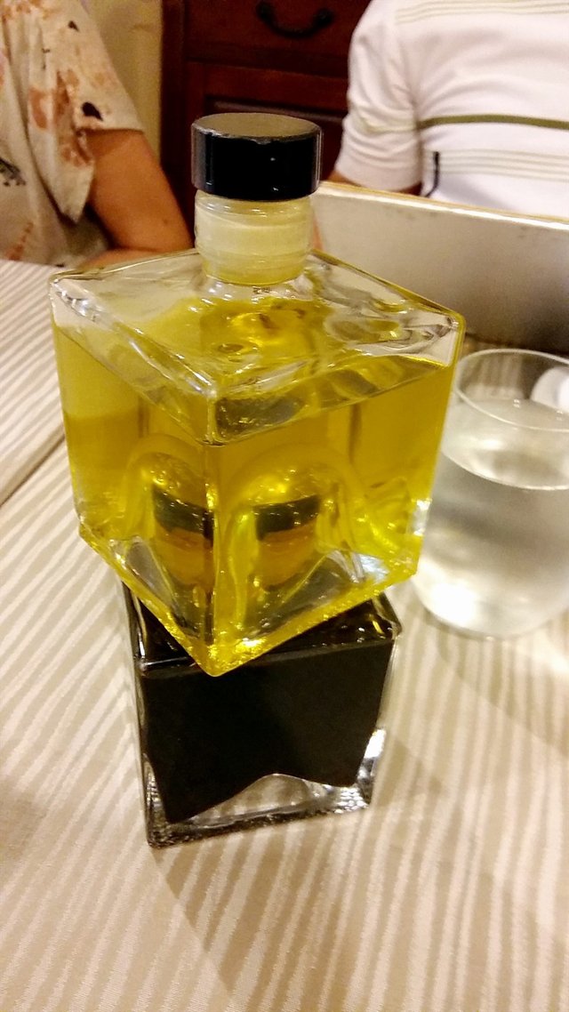 น้ำมันมะกอกกับ Balsamic vinegar