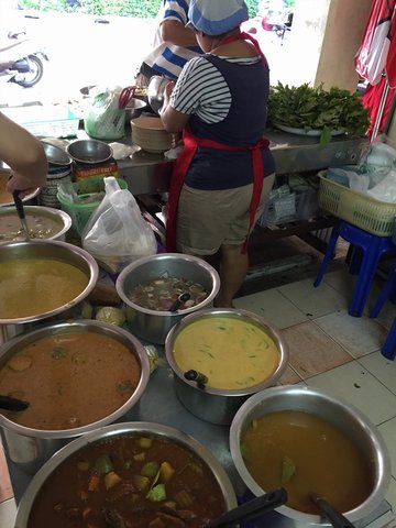 น้ำยาต่างๆ มีให้เลือกเยอะเลยค่ะ