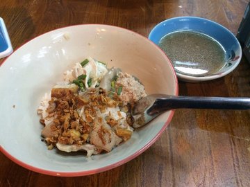 ข้าวต้มแห้ง