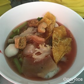 เล่าบู้ ก๋วยเตี๋ยวลูกชิ้นปลา