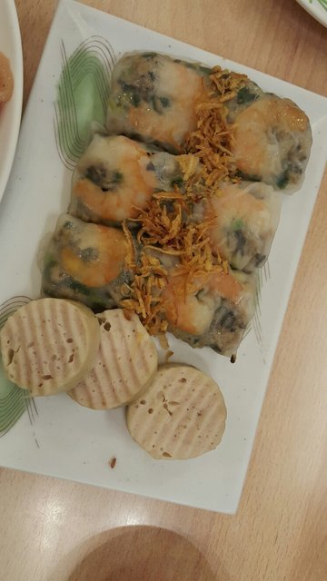 ข้าวเกรียบปากหม้อ