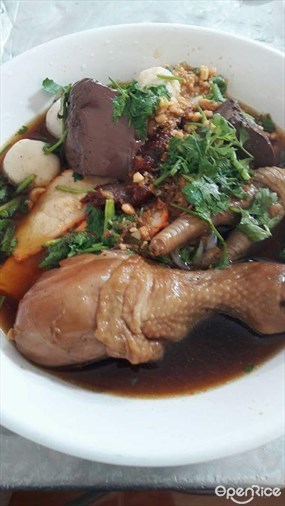 ดอกหญ้าไหว ก๋วยเตี๋ยวไก่มะระ