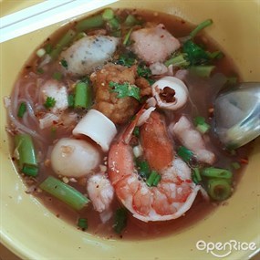 ก๋วยเตี๋ยวตำลึงทอง