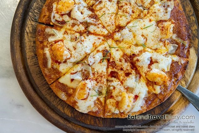 “Tom Yum Kung” Spicy Herbal with Prawn & Mushroom