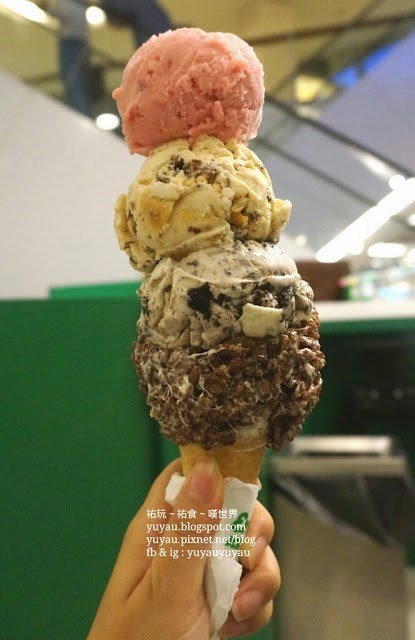 紅莓雪芭、岩鹽焦糖脆餅及曲奇味雪糕