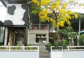 Moooo Milk Bar (มูมิลค์บาร์)