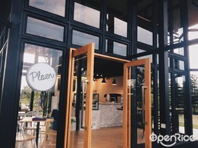 Ploen Coffee Bar