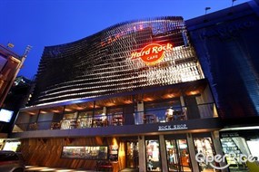 Hard Rock Cafe Bangkok (ฮาร์ด ร็อค คาเฟ่ กรุงเทพฯ)